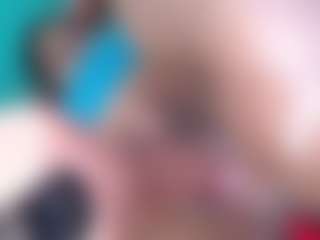emielyn82's Live Sex Cam Show