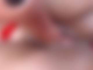 Live cam show with emielyn82 - Camel Toe on x69.live