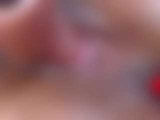 emielyn82's Live Sex Cam Show