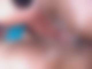 Live cam show with emielyn82 - Camel Toe on Camsoda