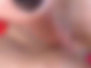 Live cam show with emielyn82 - Fuck Machine on CamwithHer