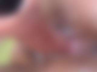 Live cam show with emielyn82 - Fuck on Camsoda