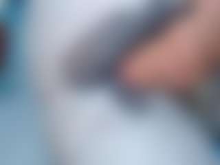 emielyn82's Live Sex Cam Show