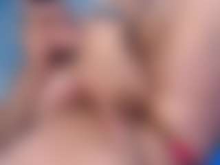 emielyn82's Live Sex Cam Show