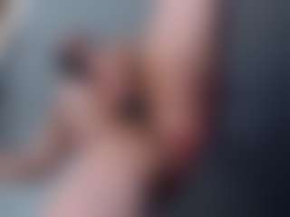 emielyn82's Live Sex Cam Show