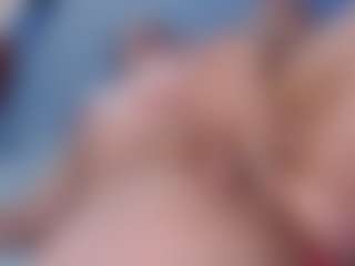 emielyn82's Live Sex Cam Show