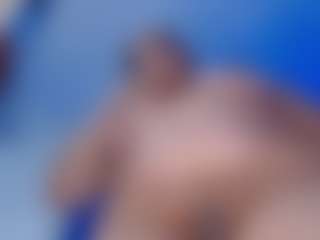 emielyn82's Live Sex Cam Show