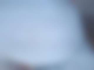 emielyn82 MILF webcam performer live streaming