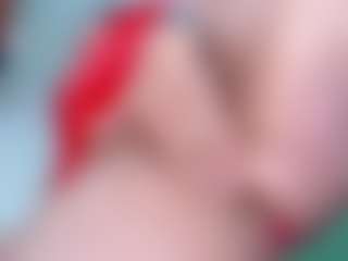 Live cam show with emielyn82 - Dom on StripNow