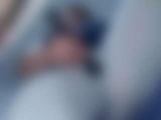 emielyn82's Live Sex Cam Show