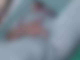 emielyn82's Live Sex Cam Show