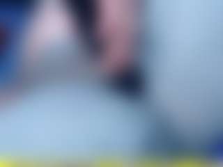 emielyn82's Live Sex Cam Show
