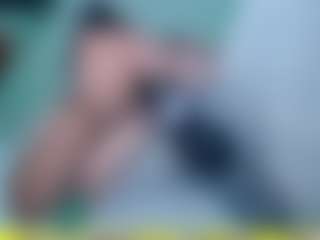 Live cam show with emielyn82 - Brown Eyes Curvy on TeamSkeetLive