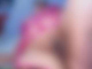 Live cam show with emielyn82 - Mature on Camsoda Late Night