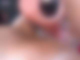 Live cam show with emielyn82 - Creamy on Camsoda