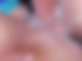 Live cam show with emielyn82 - Blowjob on Dolls Live