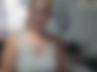 jadeluv's Live Sex Cam Show