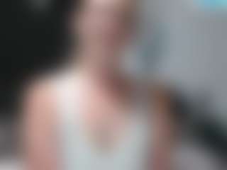 jadeluv's Live Sex Cam Show