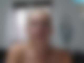 jadeluv MILF webcam performer live streaming