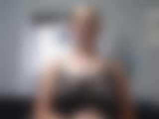 jadeluv's Live Sex Cam Show