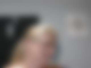 Live cam show with jadeluv - Mistress on Mixed Magazine Live