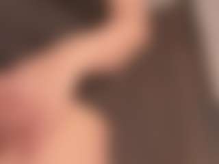 Live cam show with Annie - Horny on galaxygirlnitro.com