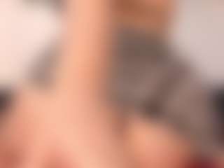 Live cam show with Annie - Riding on SinfulBabes