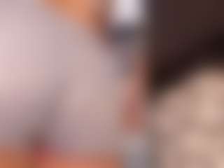 Live cam show with Annie - Oil on mypornchat.com