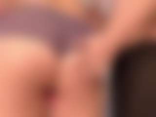 Live cam show with Annie - Orgasm on Free Soda
