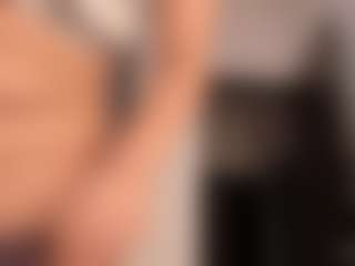 Live cam show with Annie - Lovense on Uber Horny