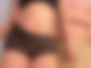 Live cam show with Annie - Brown Eyes on crypto-cams