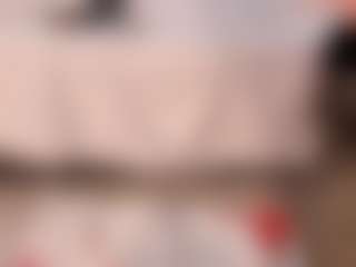 Live cam show with Annie - Facesitting on Hubzter Live