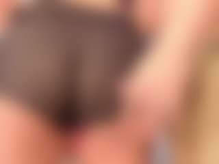 Live cam show with Annie - Lush on Livezox