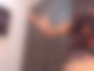 Live cam show with Annie - Facesitting on Camiplay Live