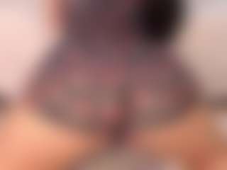 Live cam show with Annie - Cum on parknlotfishbdy