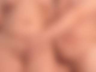 Live cam show with Annie - Oil on Uber Horny