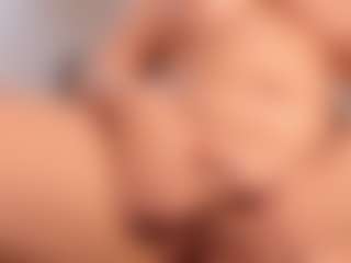 Live cam show with Annie - Deepthroat on Camsoda