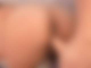 Live cam show with Annie - Riding on Camsoda