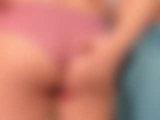 Live cam show with Annie - Joi on Chatstar