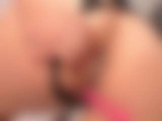 Live cam show with Annie - Cock Rating on slutload