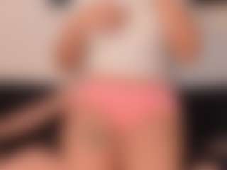 Live cam show with Annie - Spank on Dare Cams