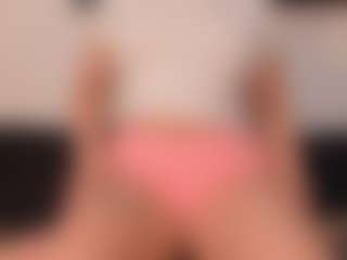Live cam show with Annie - Dildo Or Vibrator on Camsoda