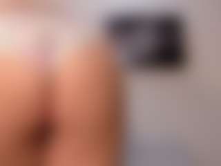 Live cam show with Annie - Young Adult on Camsoda