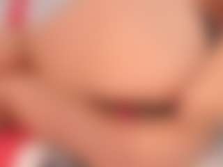 Live cam show with Annie - Young Adult on Mixed Magazine Live