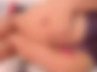 Live cam show with Annie - Teen (18+) on CamSodaAdn