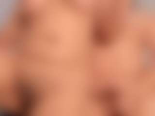 Live-Cam-Show mit Annie - Spank auf Camsoda