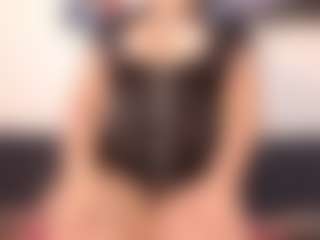 Live cam show with Annie - Squirt on Pornisteam.com