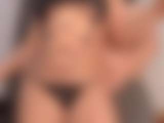 Live cam show with Annie - Eating Pussy on CamSodaAdn