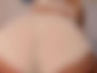 Live cam show with Annie - Oil on Dare Cams