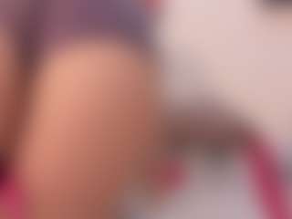 Live cam show with Annie - Joi on Camsoda